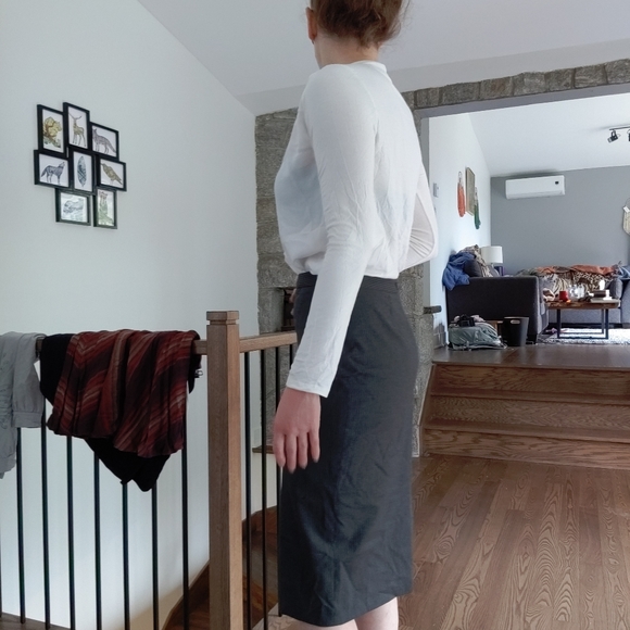 Pinstripe skirt - Picture 1 of 6